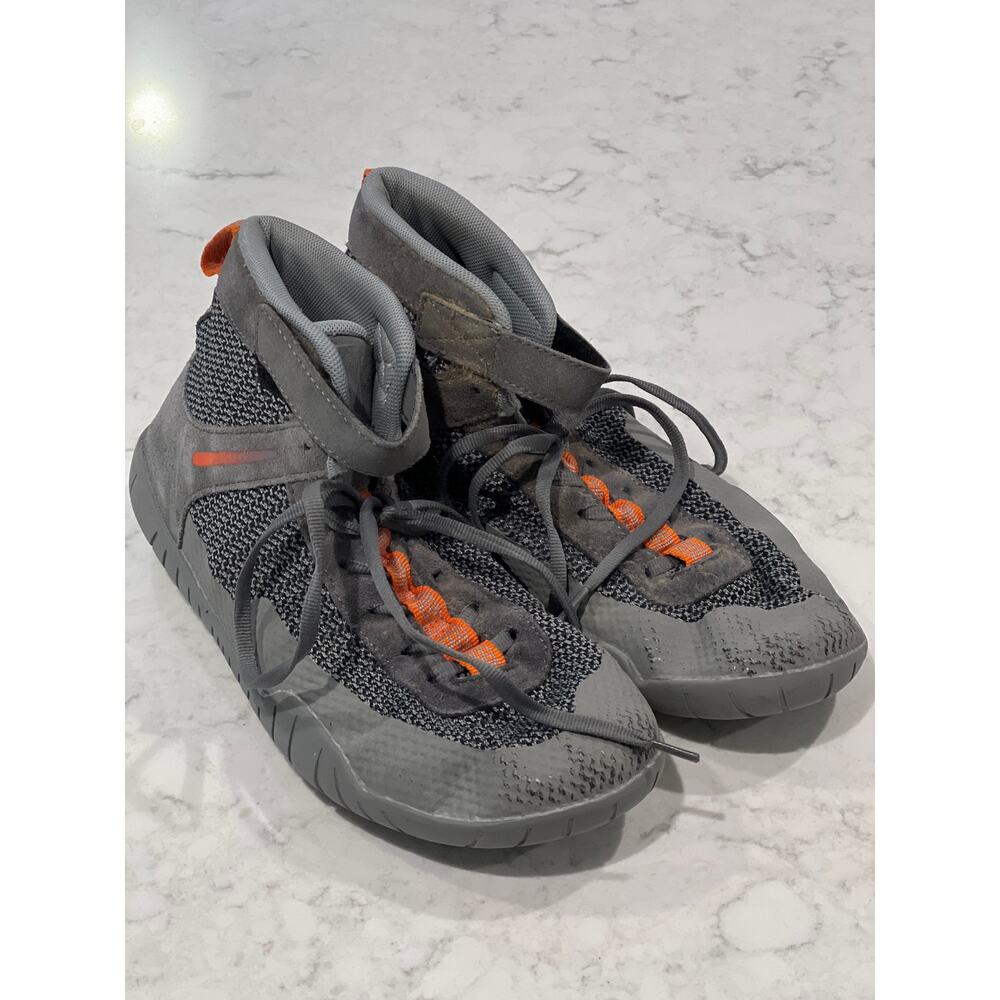 Sisttke Men’s Boxing Fitness Wrestling Shoes Lace Up Sneakers Size 9 EU42 Gray‎